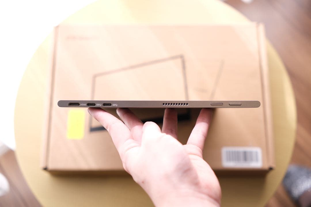 【美品】innocn 13K1F 有機ELモバイルモニター