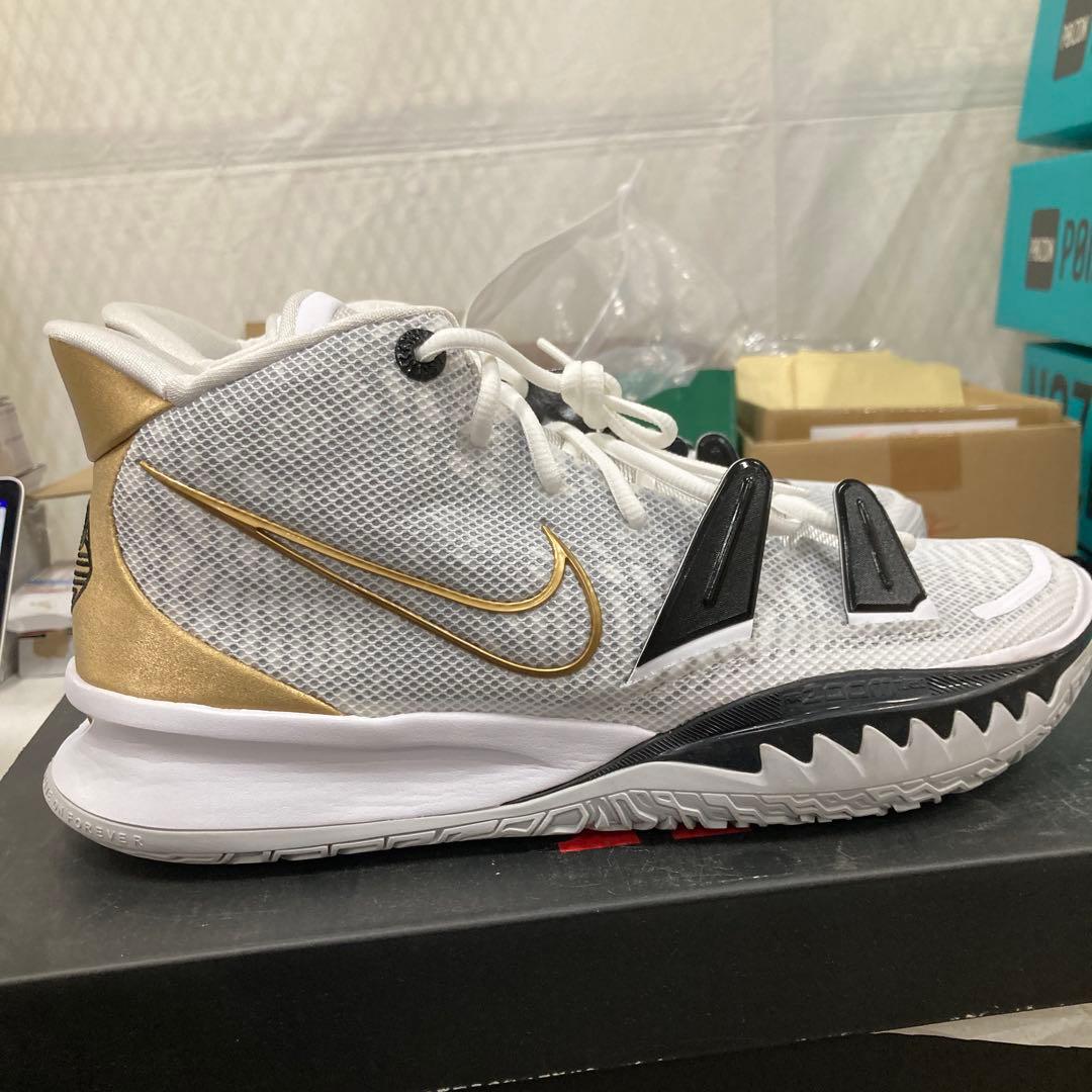 シューズ(男性用) INKE CQ9327-101