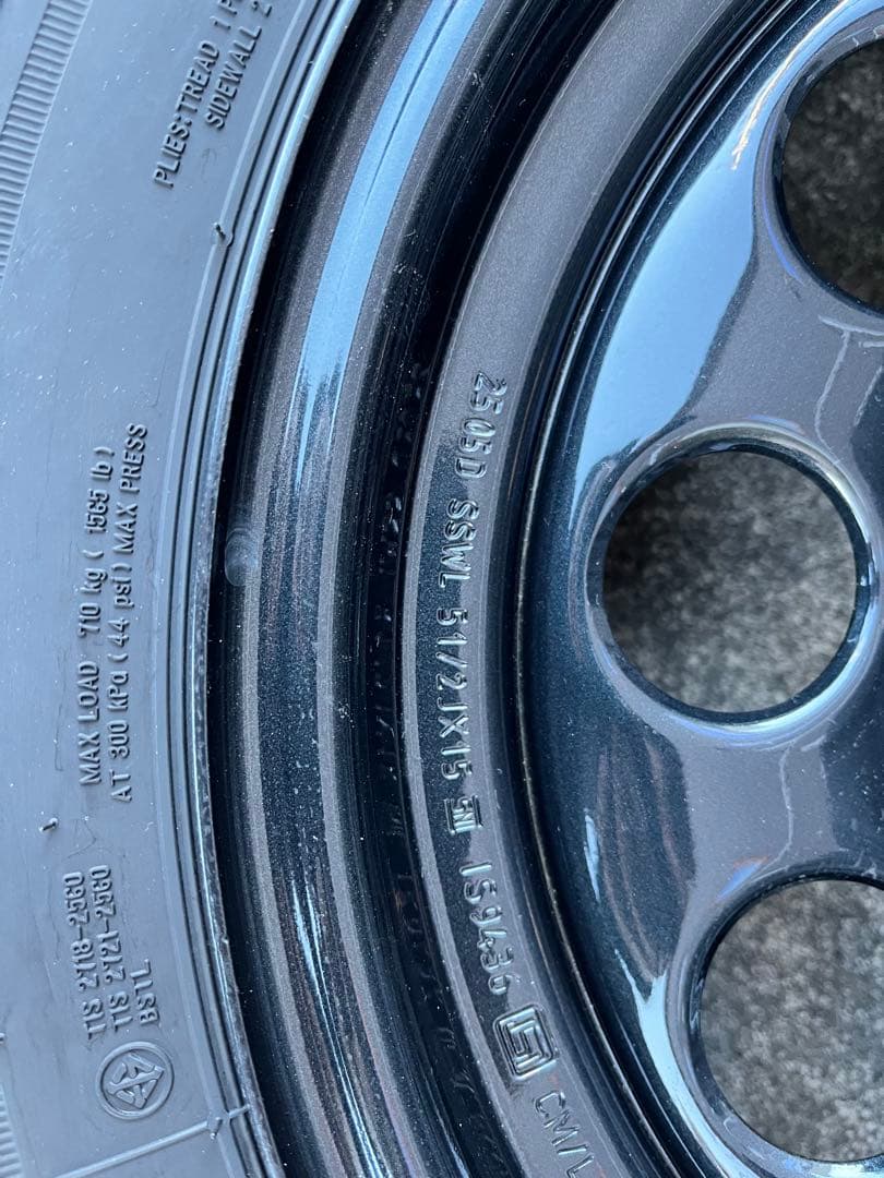 スズキ ジムニーノマド JC74W スペアタイヤ 新車外し