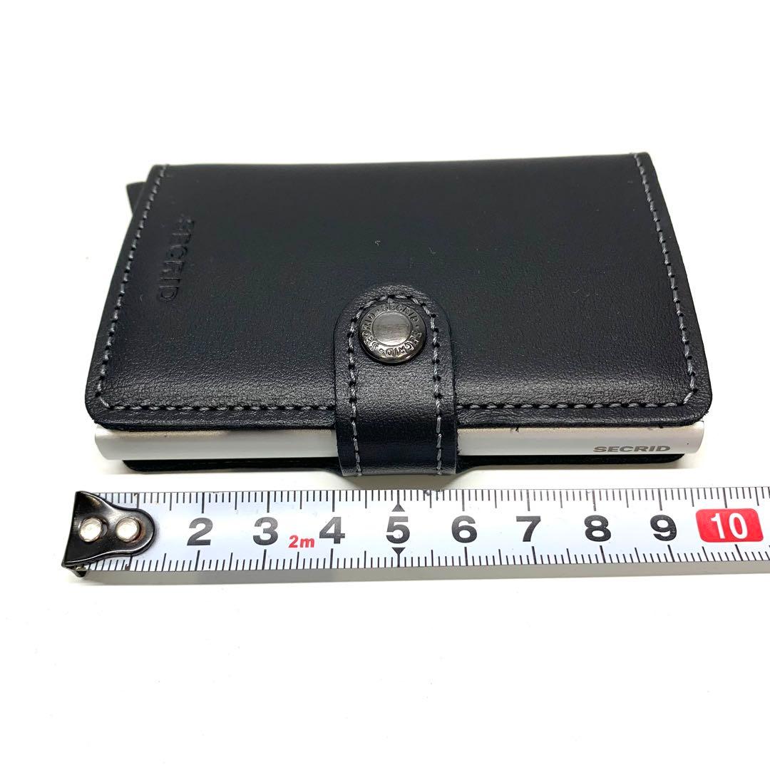 ☆新品未使用☆シークリッドセクリッド　ミニウォレット折り財布サフィアーノブラック