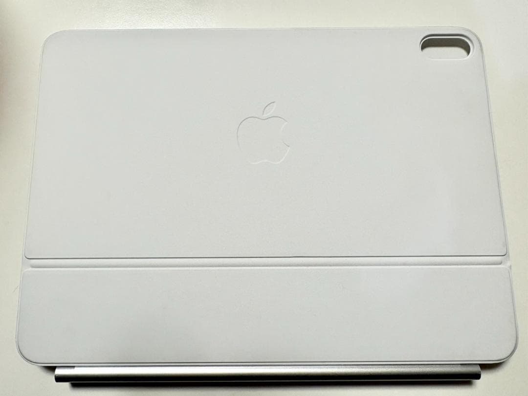 11インチiPad Air Apple Magic Keyboard (US）白