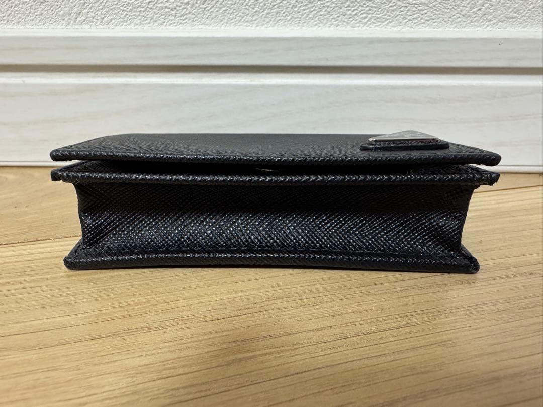 【未使用品】PRADA カードケース　名刺入れ　三角ロゴ　サフィアーノレザー　黒