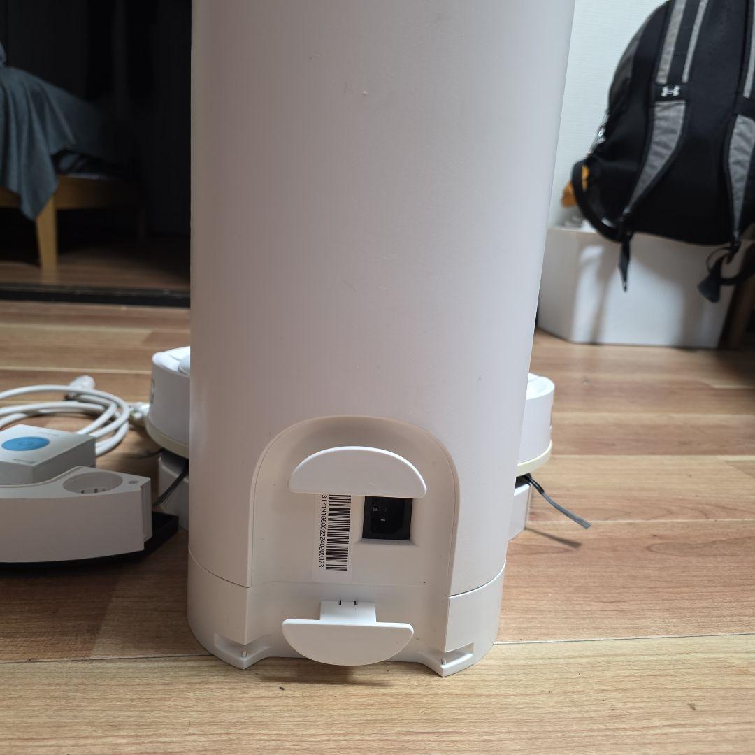 の*ち様 エコバックス DEEBOT ロボット掃除機（自動ゴミ収集スタンド付き)