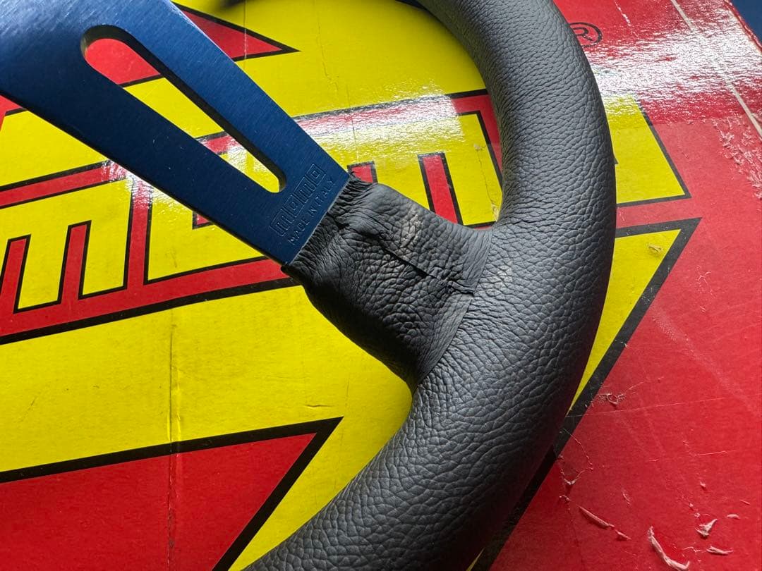 momo ステアリング MOD.08 φ35 モモステ ディープコーン