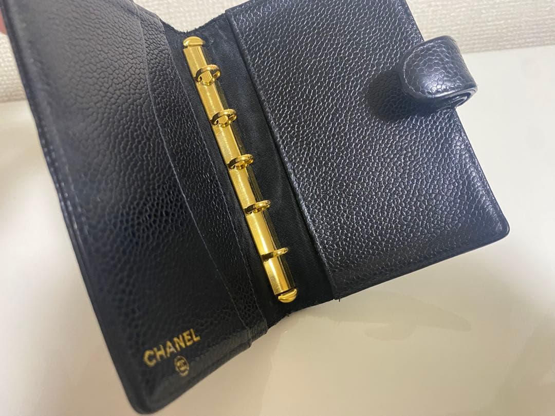 【CHANEL】本革ココマークキャビアスキン手帳 シャネルマトラッセ