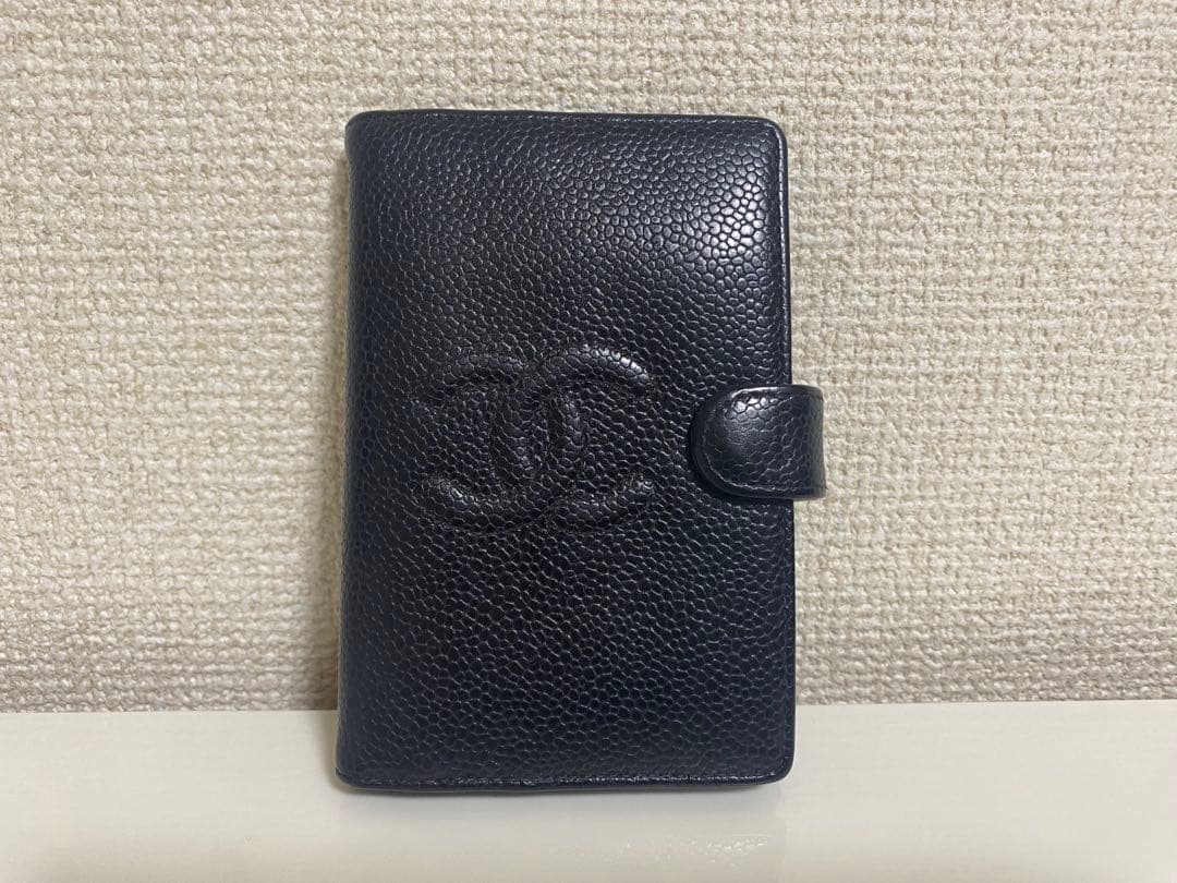 【CHANEL】本革ココマークキャビアスキン手帳 シャネルマトラッセ