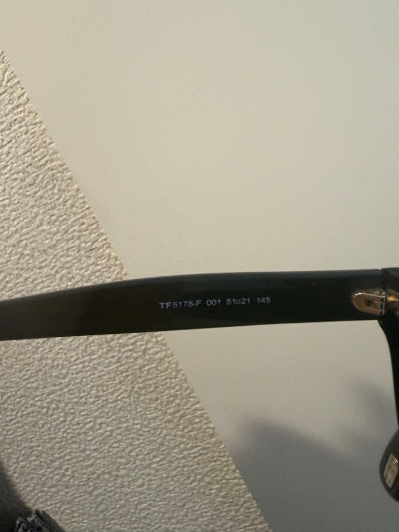 Tom Ford ブラック サングラス