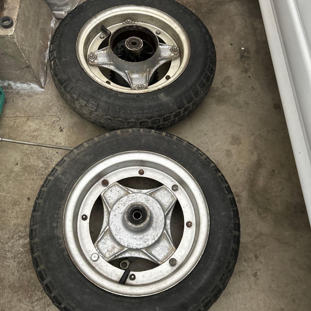 6Vダックス純正ホイール
