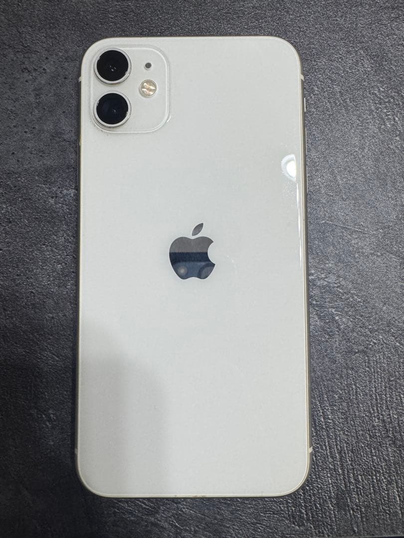 iPhone11 64GB ホワイト