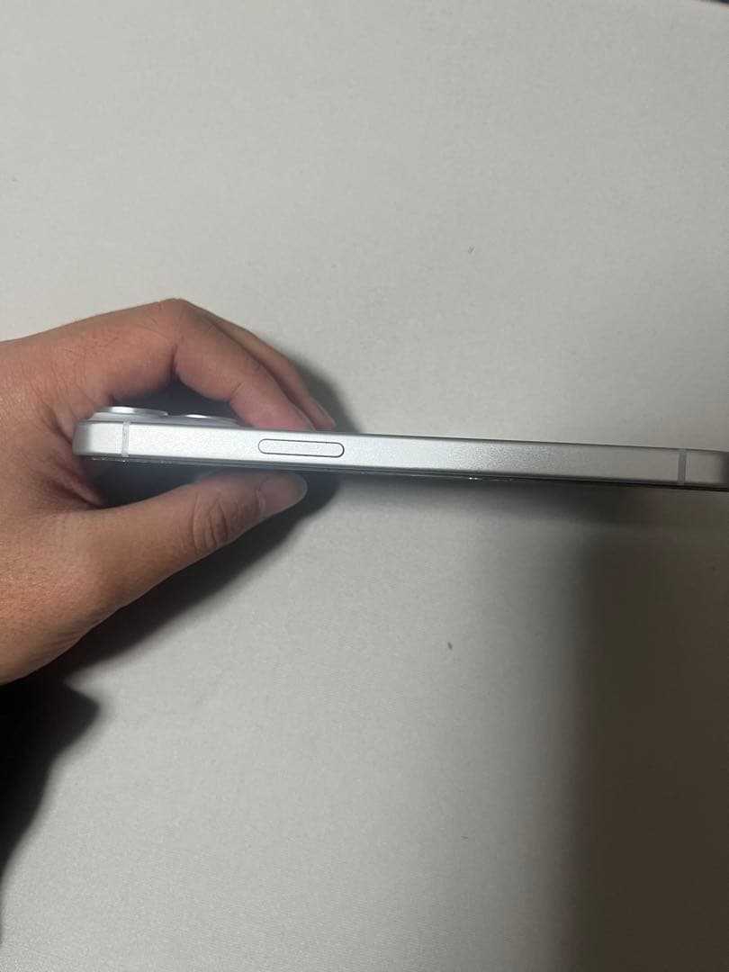 iPhone15 256gb simフリー