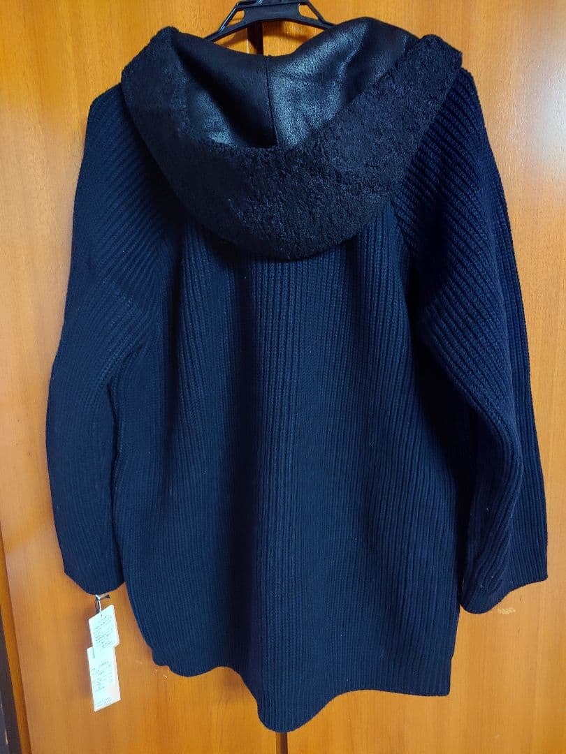 お値下げしました。クールカレアン　フード付き黒ジップアップコート