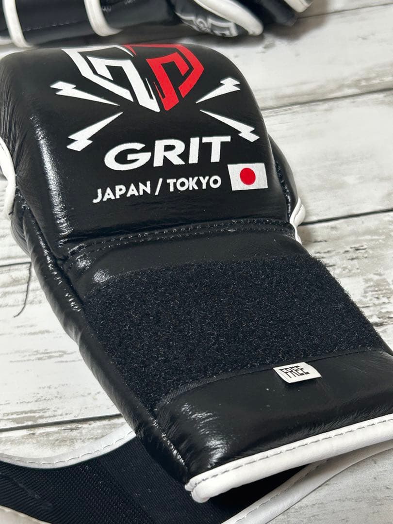 新品　GRIT オープンフィンガーグローブ 黒