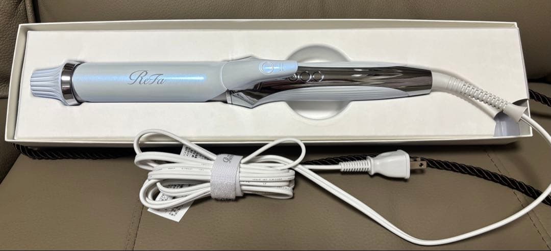 【3回使用のみ】リファカールアイロン　プロ　32㎜　ホワイト