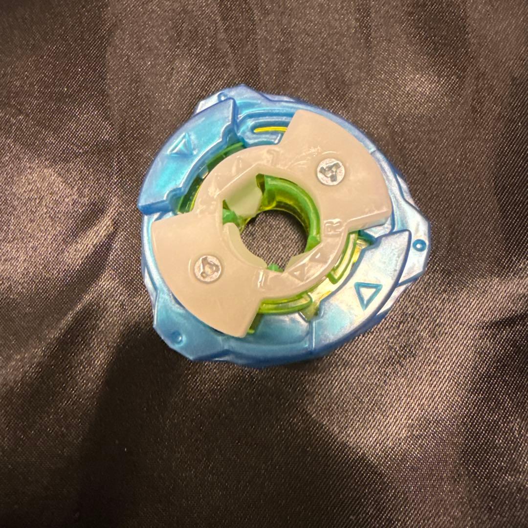 ベイブレードx エアロペガサス　ダメージ有