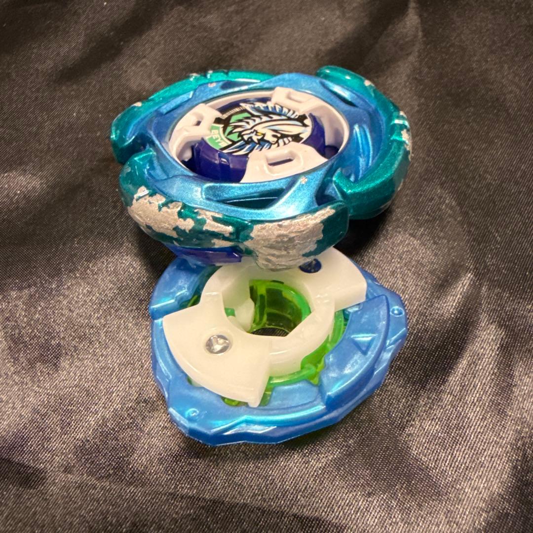 ベイブレードx エアロペガサス　ダメージ有