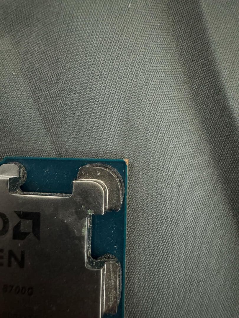 AMD Ryzen 7 8700G CPU,メモリddr5 32x2