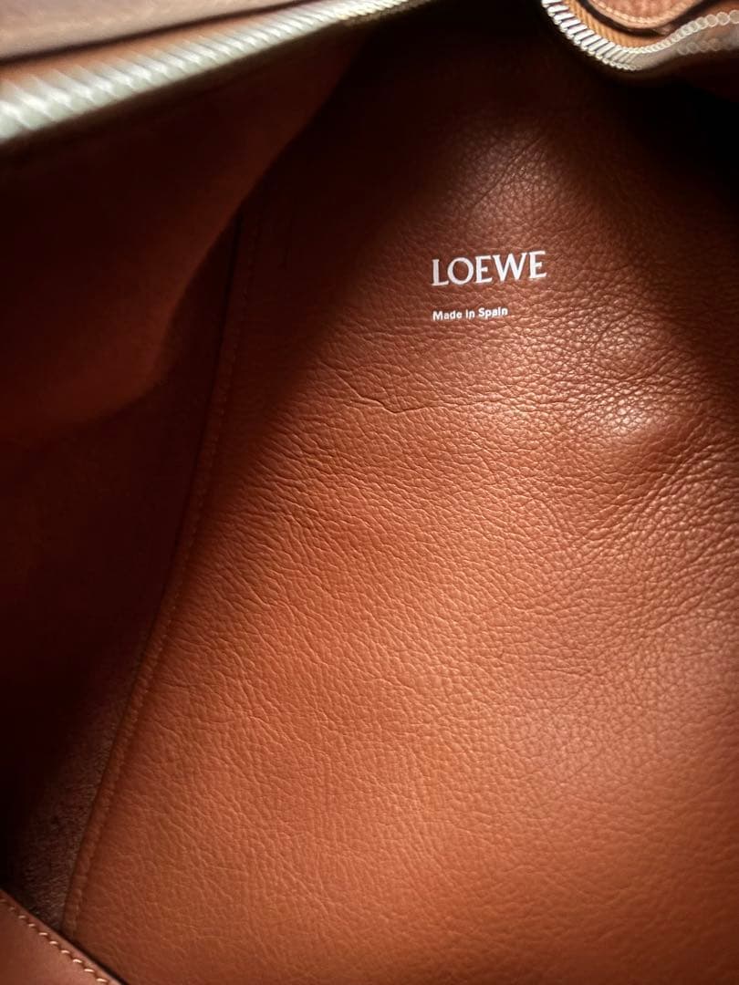 ロエベ LOEWE 美品　メンズ　バッグ クロスボディバッグ　スリングバッグ