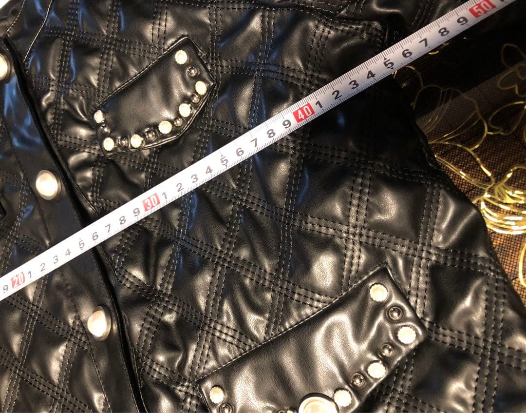 ライダース　中綿　CHANEL ノベルティ　ジャケット　右ポケ上パール一個無し