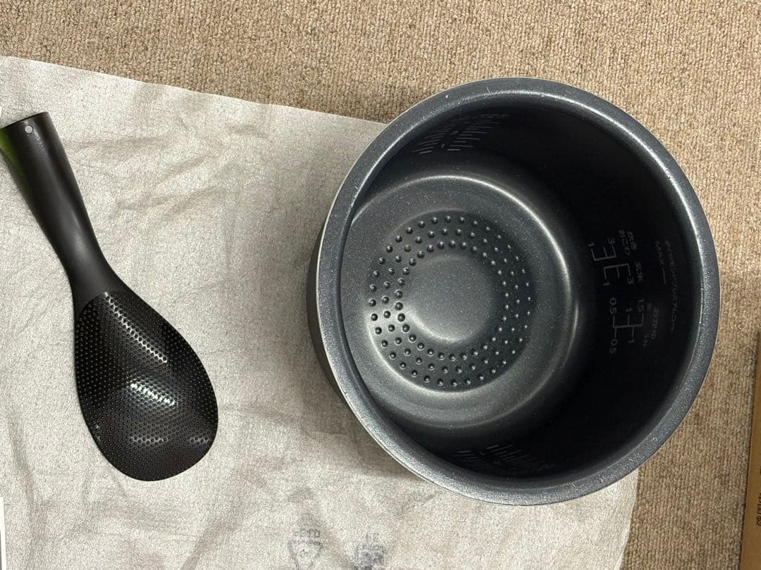 【極美品】Panasonic SR-V10BA-K ブラック 5.5合 炊飯器