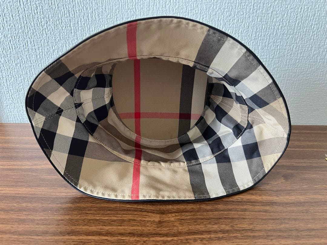 バーバリー リバーシブルデザイン バケットハット