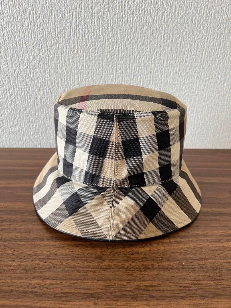 バーバリー リバーシブルデザイン バケットハット
