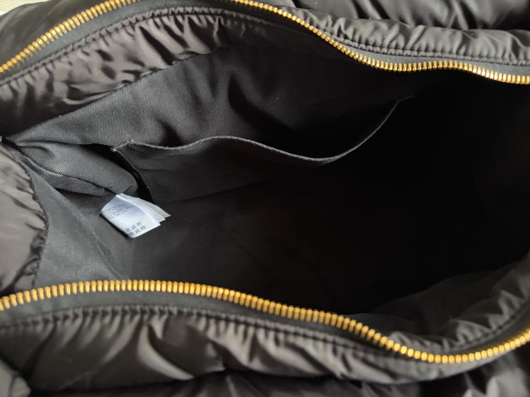 Moncler ブラック Caradoc ダウン トートバッグ