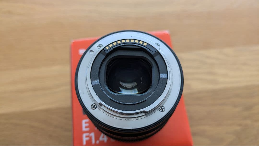 sony E 15mm F1.4 G SEL15F14G 単焦点レンズ