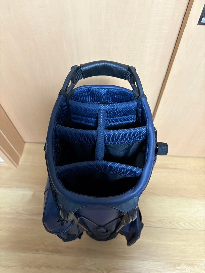 e*a様 J.LINDEBERG ベゼルコラボキャディバッグ