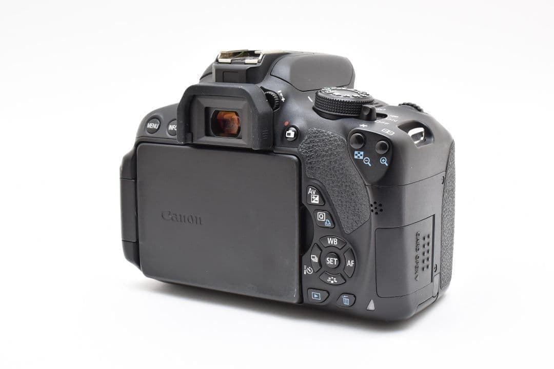 高性能 エントリー機✨キヤノン EOS KissX7i✨シングルレンズ 一眼レフ