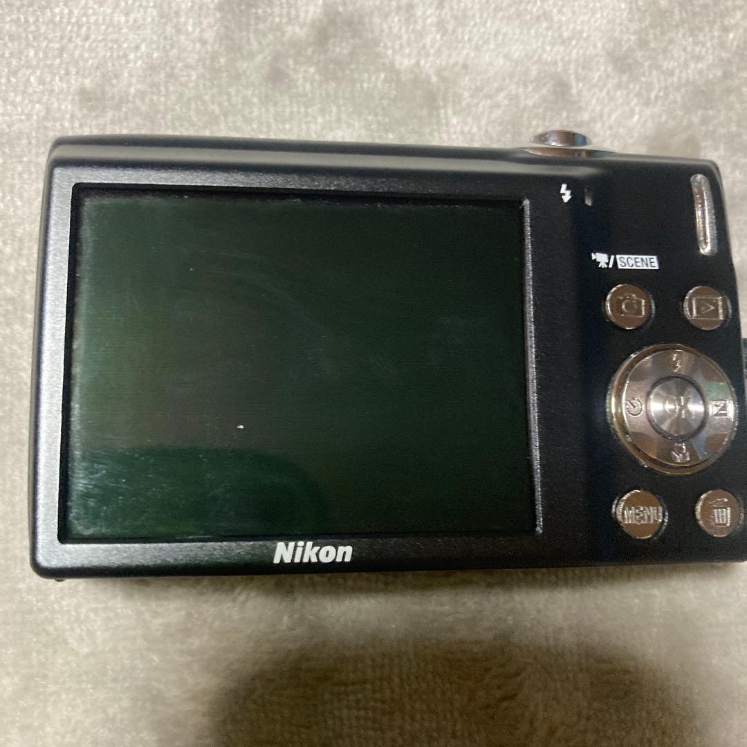 Nikon ニコン　COOLPIX S3000 中古品