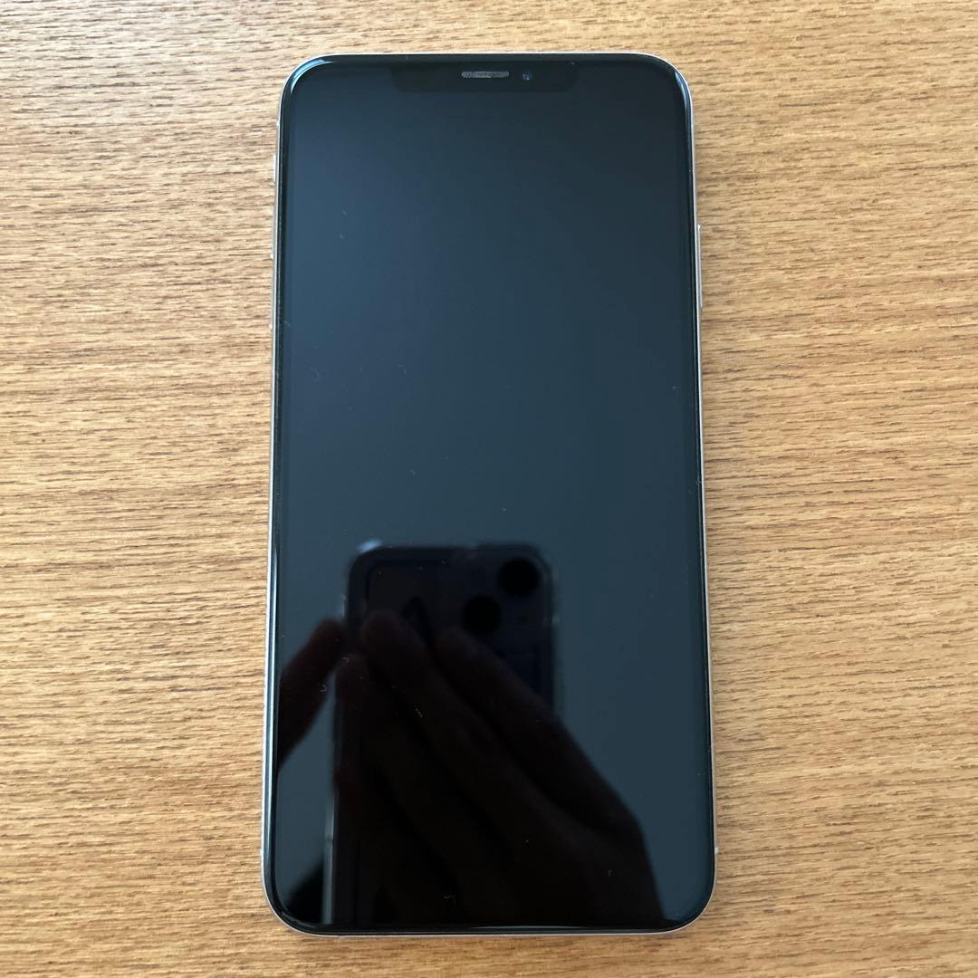 Apple iPhone XS Max シルバー 本体