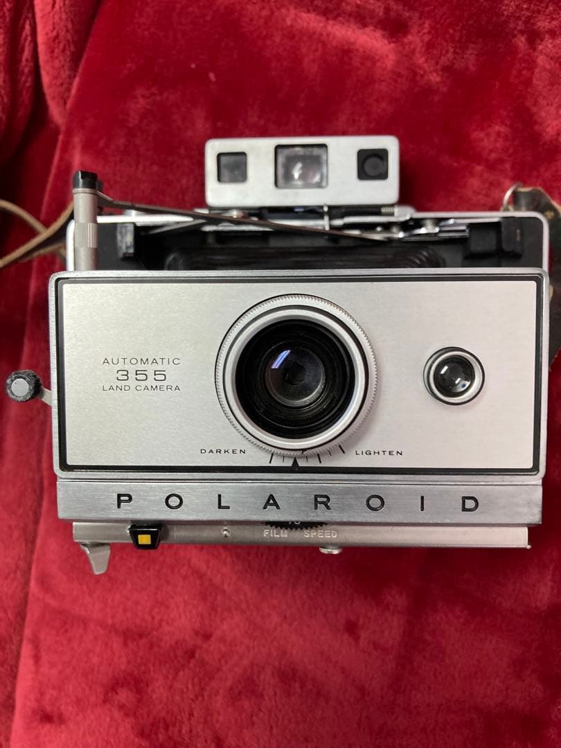 古いポラロイドカメラ