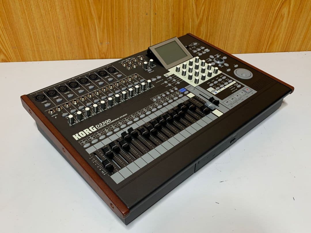 KORG D3200 デジタルレコーディングスタジオ ブラック