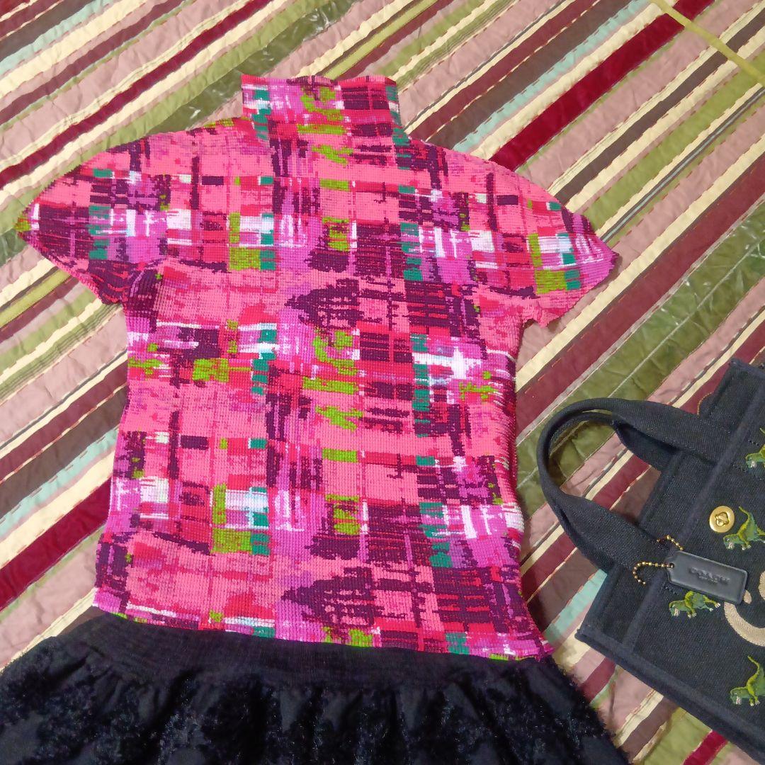 me ISSEY MIYAKE トップス　プリーツ　ミー　イッセイミヤケ