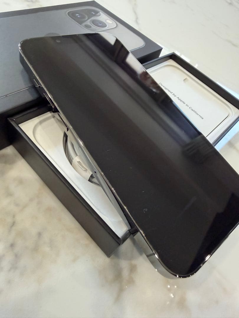 極美品　Apple iPhone 13Pro 256GB