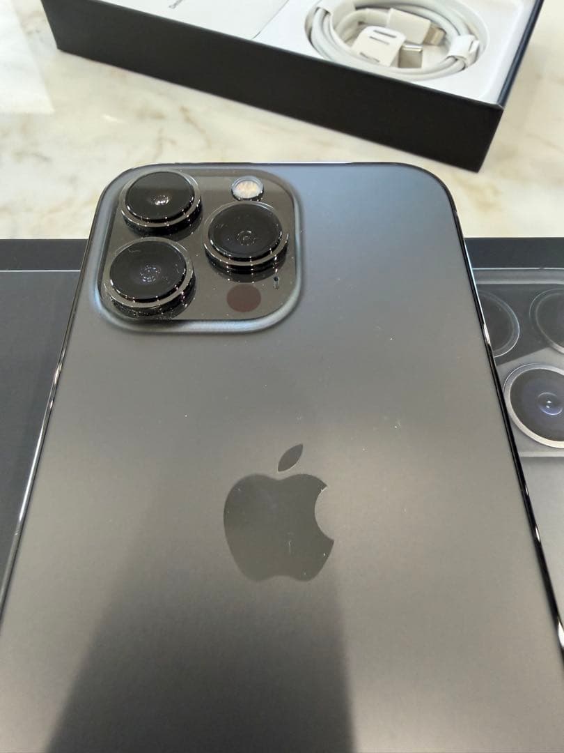 極美品　Apple iPhone 13Pro 256GB