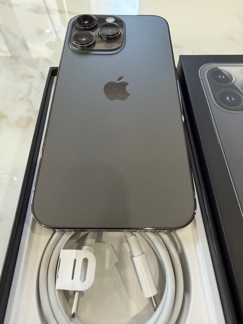 極美品　Apple iPhone 13Pro 256GB