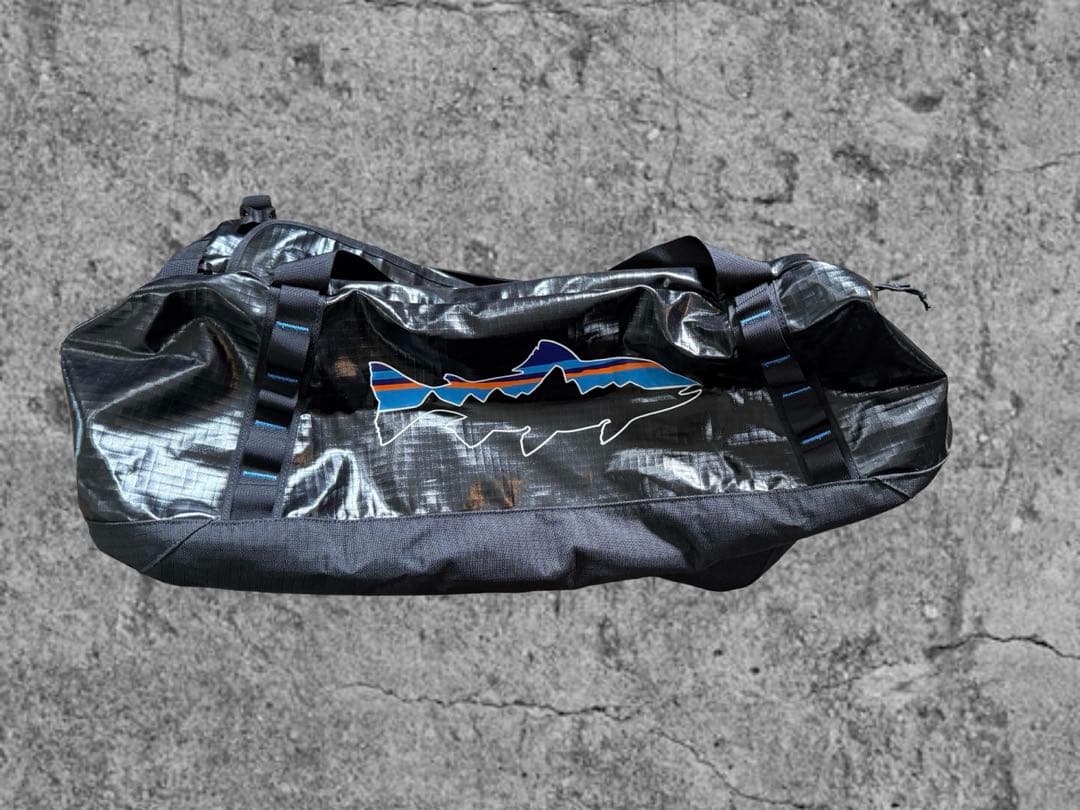 【美品】ブラックホールダッフル Fitz Trout 55L パタゴニア