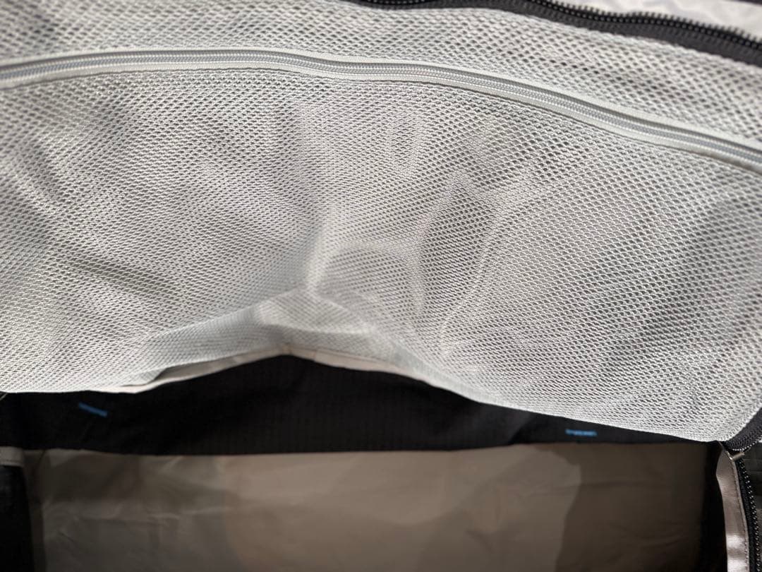 【美品】ブラックホールダッフル Fitz Trout 55L パタゴニア