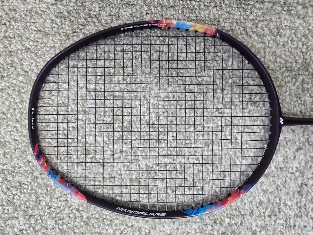 NANOFLARE 700PROバドミントンラケット ブラック/カラフル