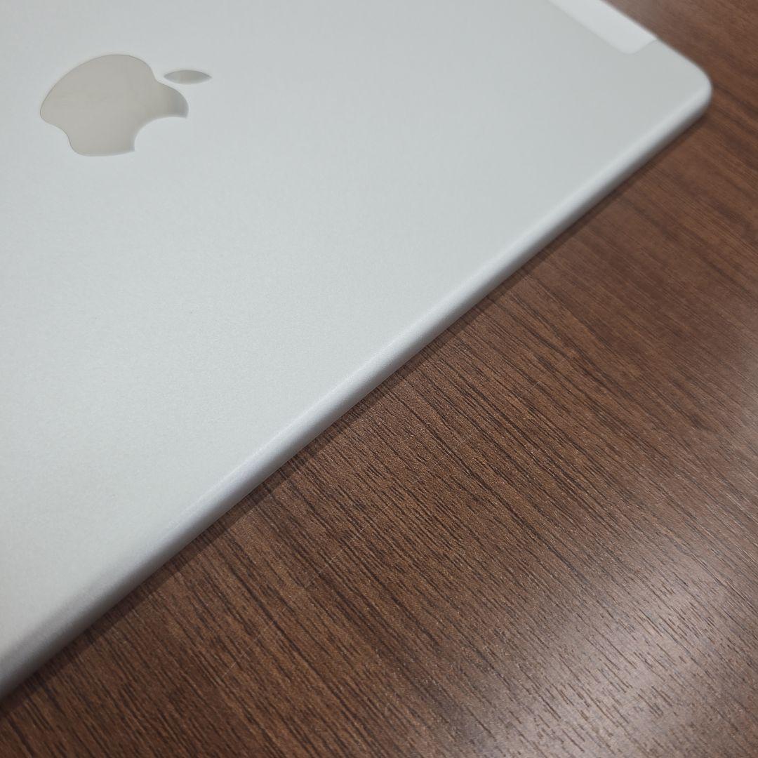 美品 iPad Air2 64GB シルバー セルラーモデル