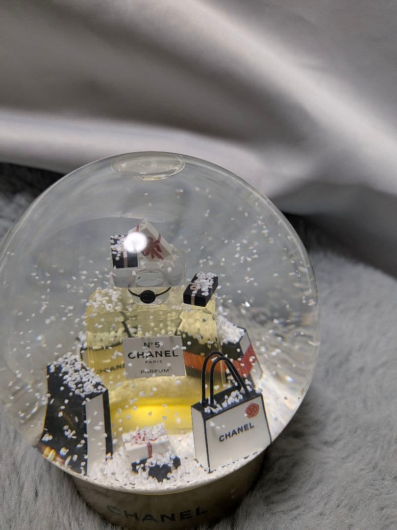 み*み様 超レア　新品　CHANEL 100周年記念 スノードーム2021　No