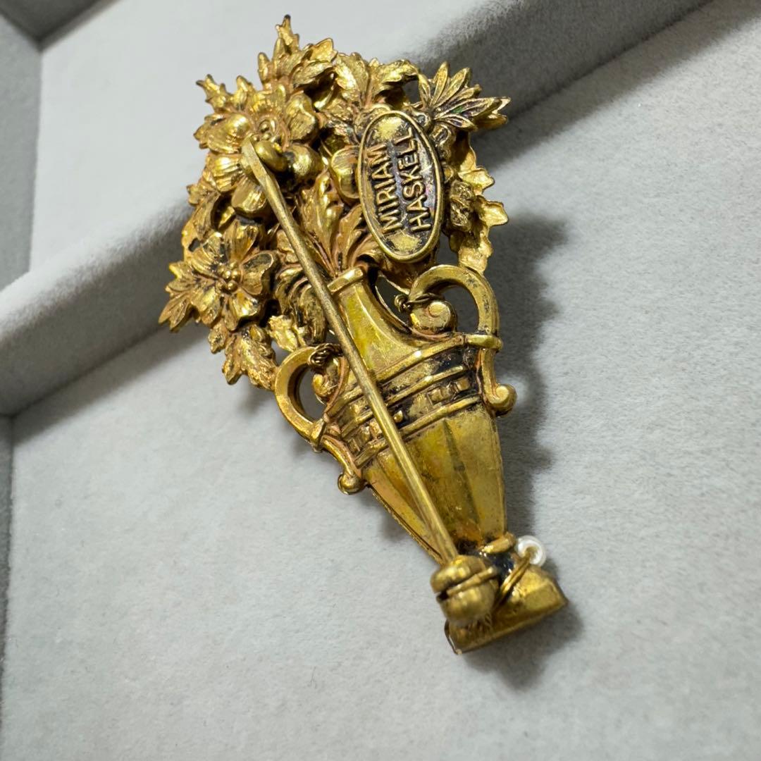 【ヴィンテージ】MIRIAM HASKELL ブローチ　ゴールド　ストーン