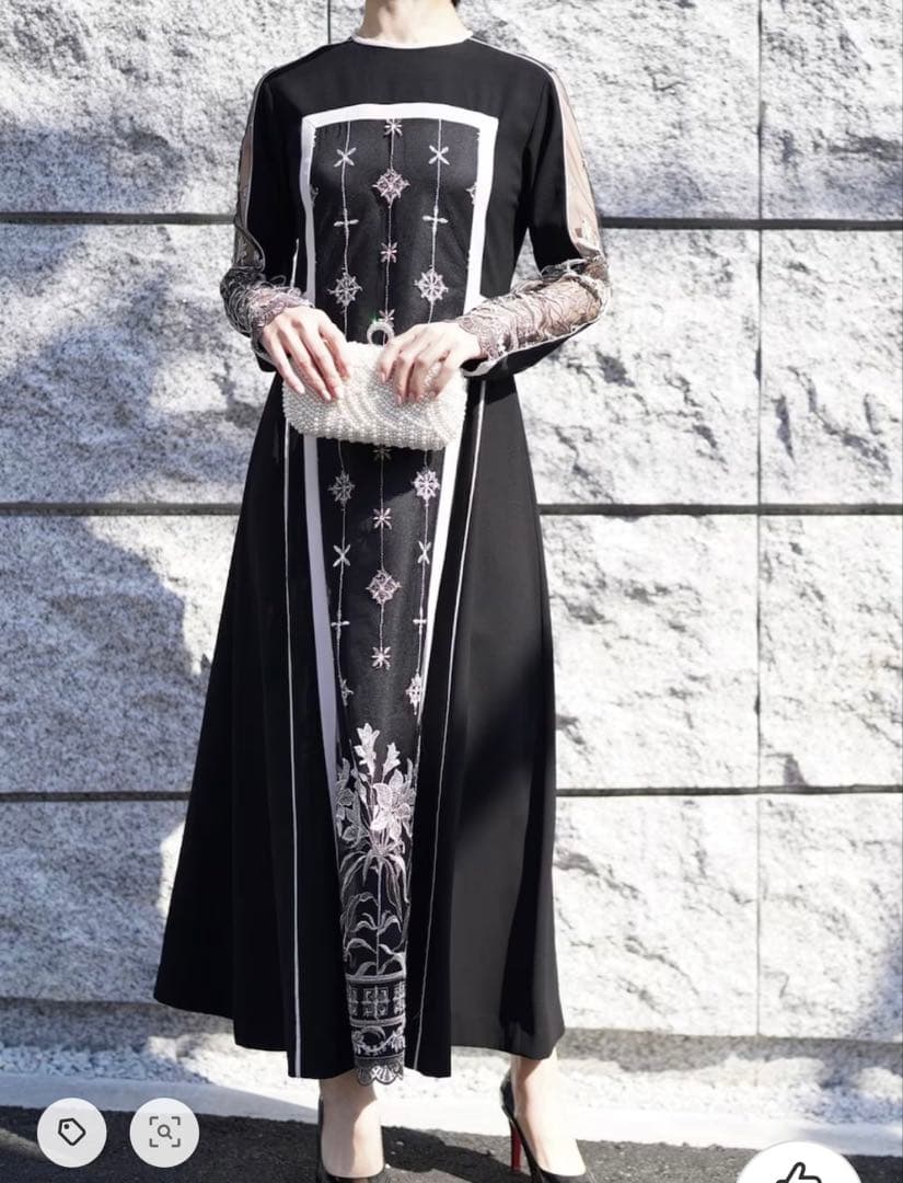 murral 刺繍ワンピース　ブラック　ミューラル