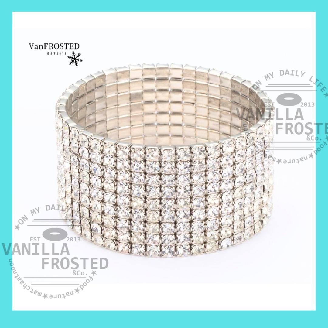 美品　1度着用　コンテストビキニ　新品ビキニケースとブレスレット2個付き　FWJ