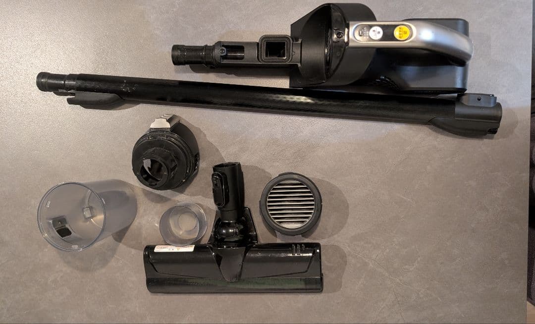 東芝 トルネオ コードレススティッククリーナー VC−CLS11　2023年製