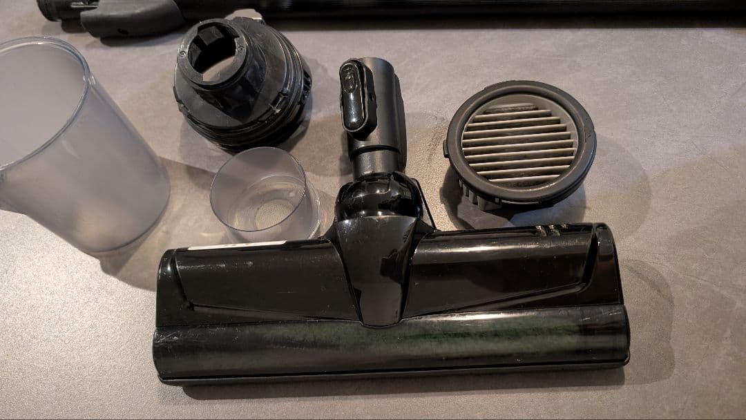 東芝 トルネオ コードレススティッククリーナー VC−CLS11　2023年製