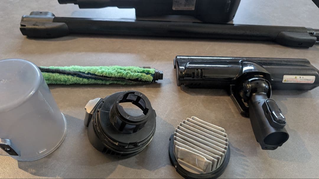 東芝 トルネオ コードレススティッククリーナー VC−CLS11　2023年製