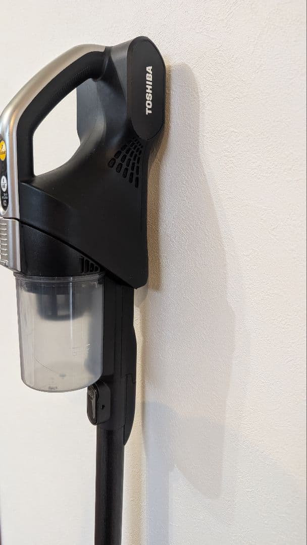 東芝 トルネオ コードレススティッククリーナー VC−CLS11　2023年製