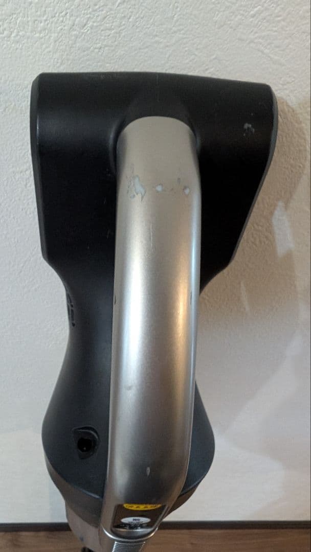 東芝 トルネオ コードレススティッククリーナー VC−CLS11　2023年製